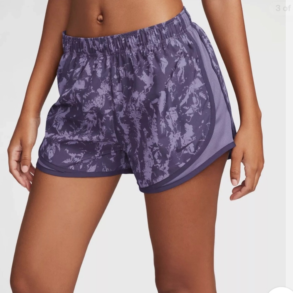 Nike Women's Purple Tempo Printed Running Shorts